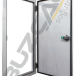 أبواب مفصلية لغرف التبريد والتجميد